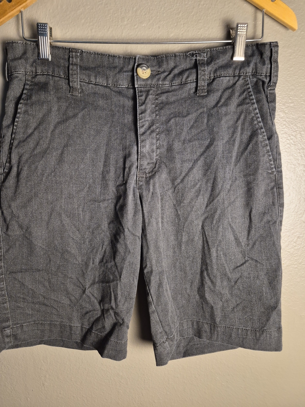Method Men's Gray Casual Shorts - Classic Everyday Style